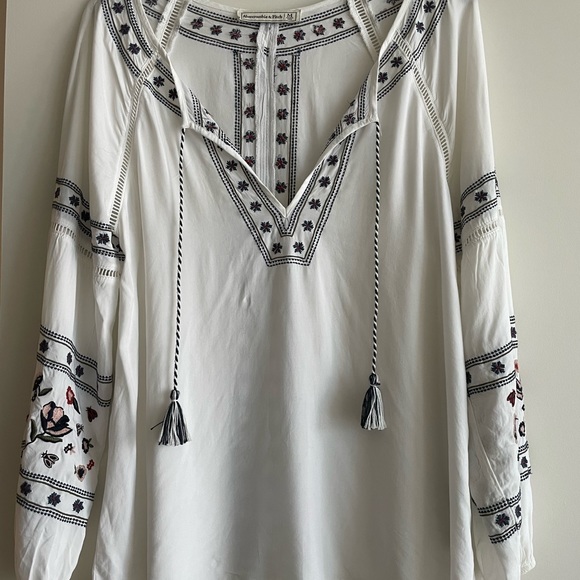 Abercrombie and Fitch top - Picture 1 of 4